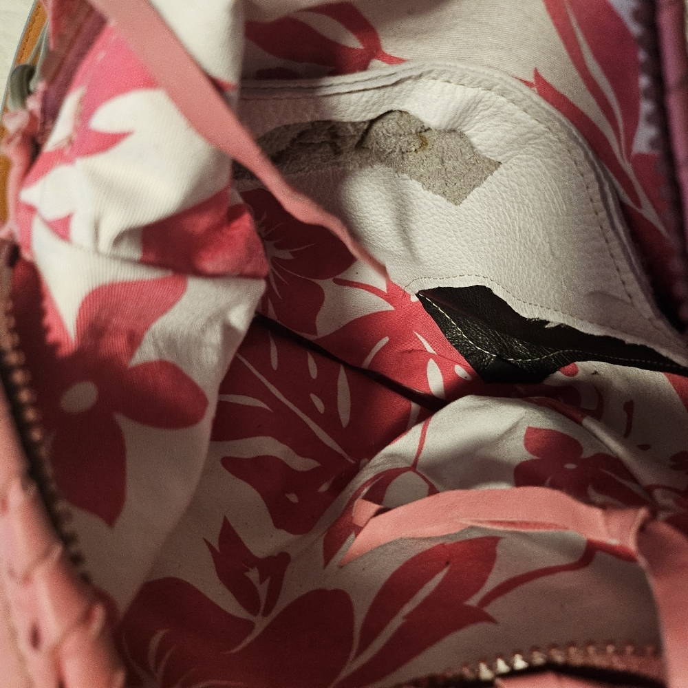 Pink buttery 💗 soft leather crossbody bag *handmade* one-of-a kind ✨️ - Picture 5 of 6